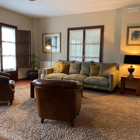 Hotel La Boriza Andrin Bagian luar foto