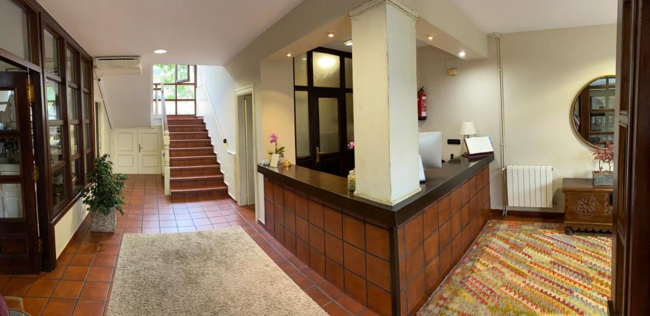 Hotel La Boriza Andrin Bagian luar foto