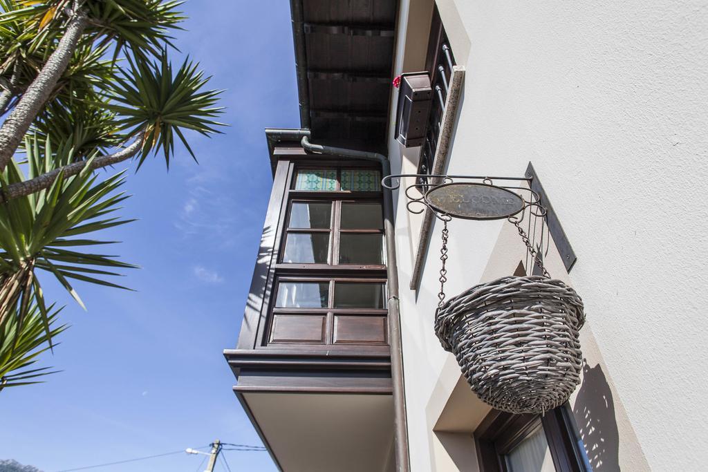 Hotel La Boriza Andrin Bagian luar foto