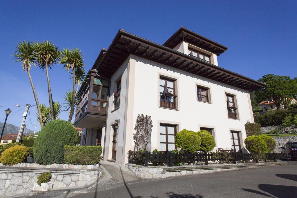 Hotel La Boriza Andrin Bagian luar foto
