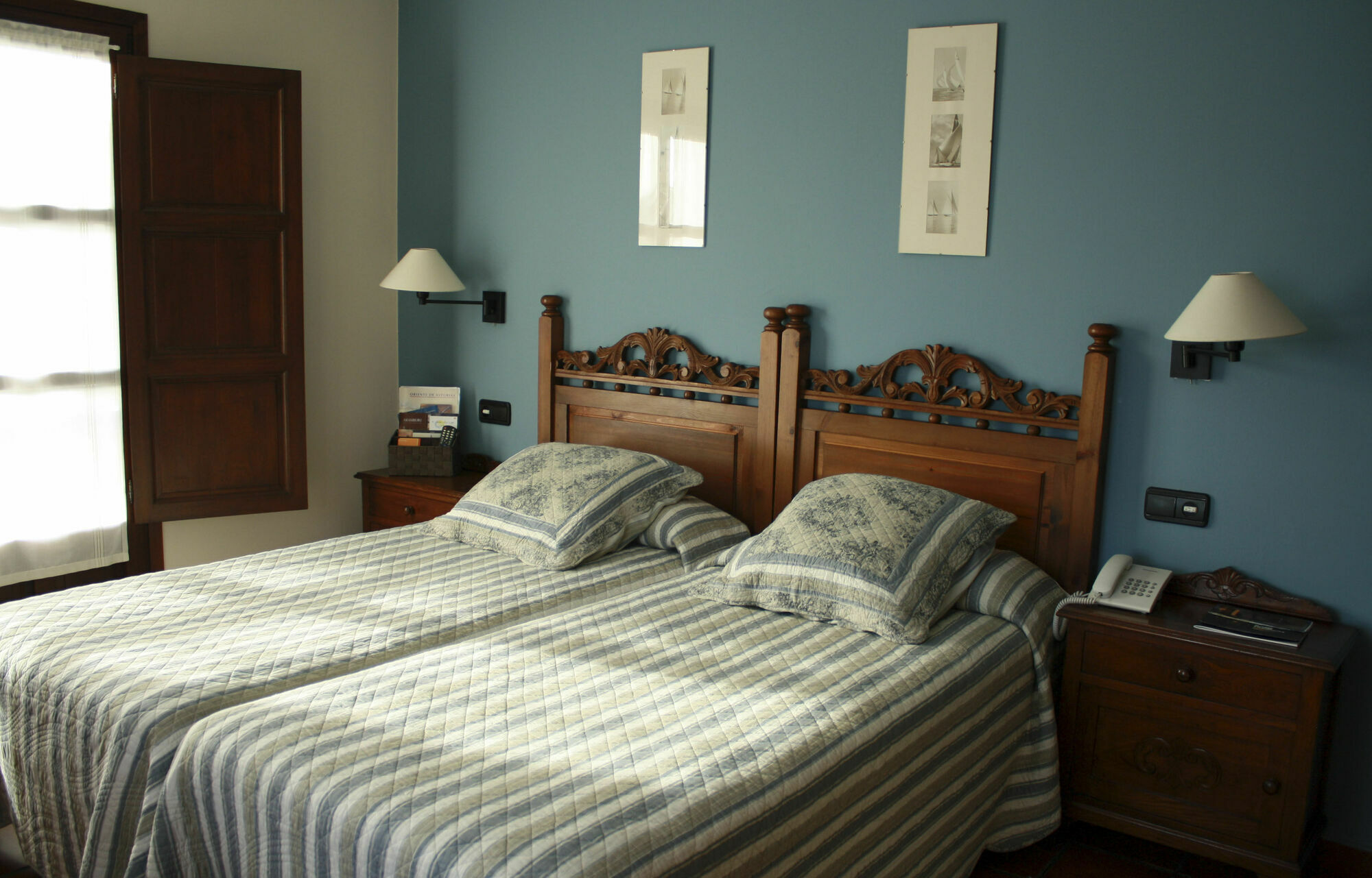 Hotel La Boriza Andrin Bagian luar foto